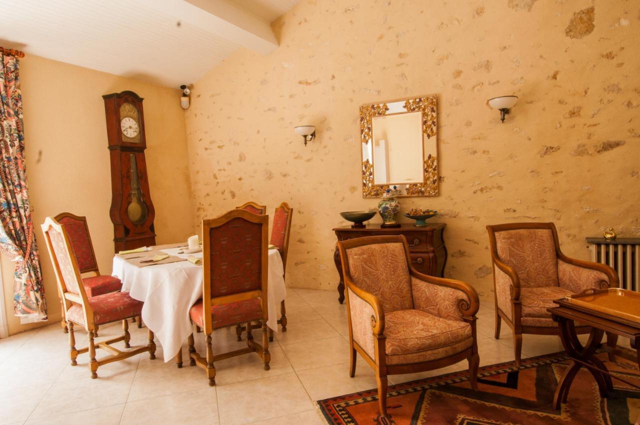 Les Chambres D'Hotes De Chateau Vieux Robin Bégadan Exteriör bild